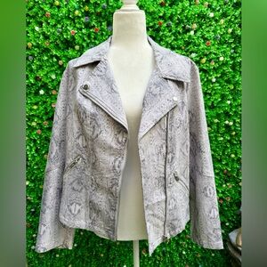 Elegant Gray Snake Print Leather Jacket
